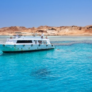 SNORKELING-TRIP-PORT-GHALIB-boat-trip-sea-trip-axatour-4 boat trip in red sea