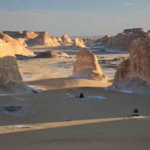 white desert-baharia oasis