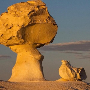 White Desert & Bahariya Oasis Tour from El Alamein