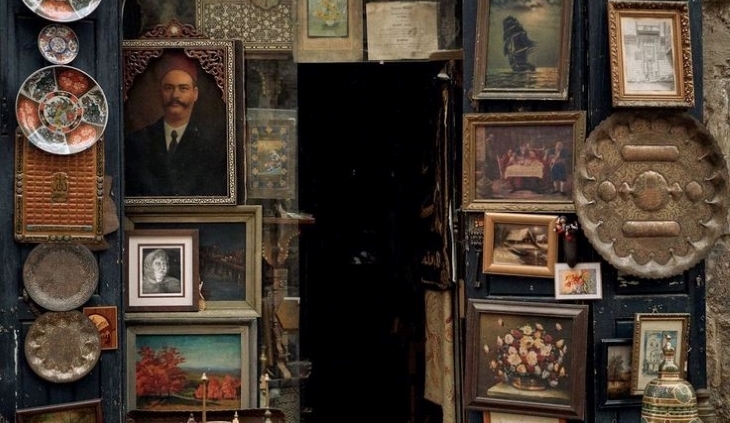 antiques market in egypt