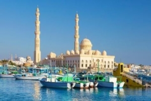 marina mosque in hurghada